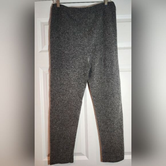 Lambs Wool Blend Gray Stretch Leggings. Waist Altered, 17in Across - Picture 5 of 5